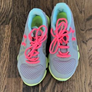 Under Armour tennis shoes